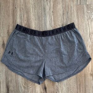Under Armour Women's Gray Shorts XL